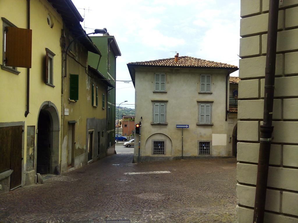 La Piazza B&B Vercurago エクステリア 写真